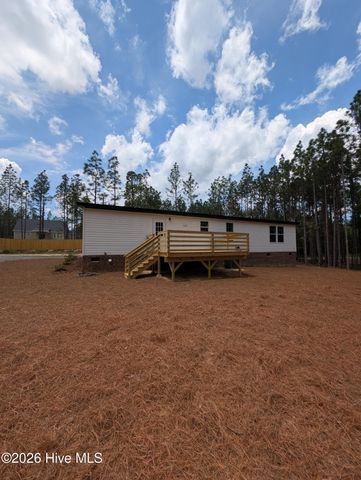 521 Veronica Way, West End, NC 27376
