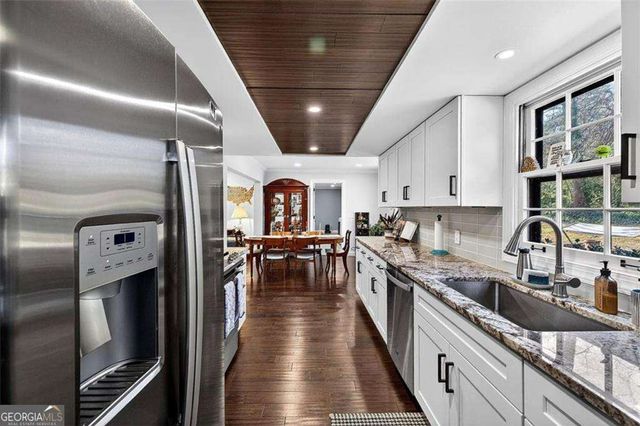 571 Tahoe Circle, Stone Mountain, GA 30083