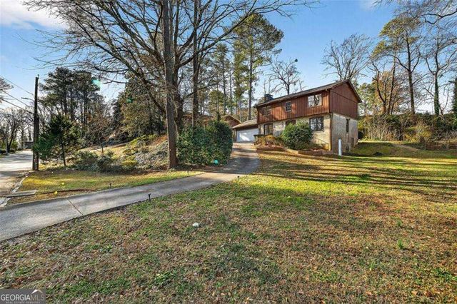 571 Tahoe Circle, Stone Mountain, GA 30083