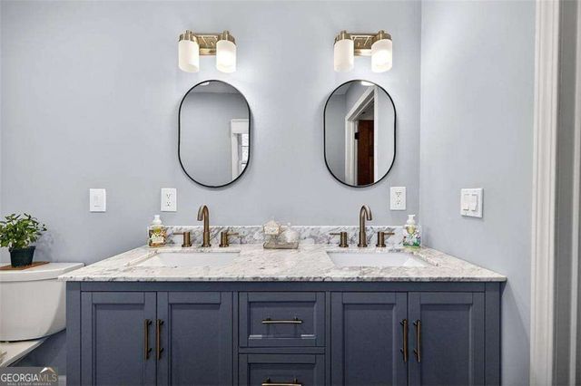 571 Tahoe Circle, Stone Mountain, GA 30083