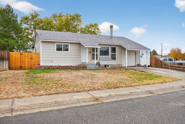 1912 Hood Ave, Richland, WA 99354