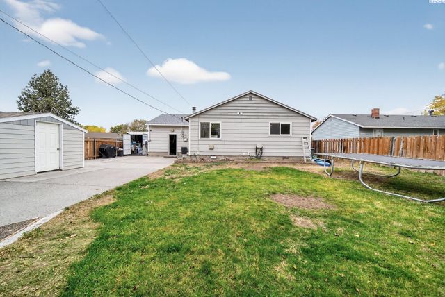 1912 Hood Ave, Richland, WA 99354