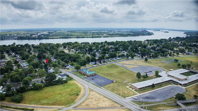 1603 Love Road, Grand Island, NY 14072