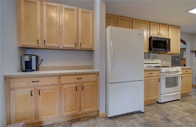 1603 Love Road, Grand Island, NY 14072