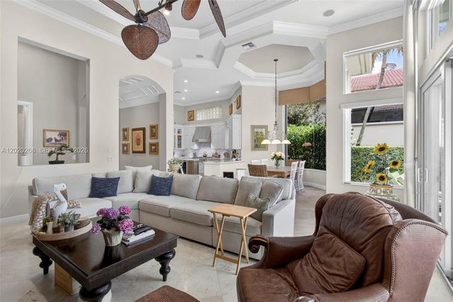 111 Abondance Dr, Palm Beach Gardens, FL 33410