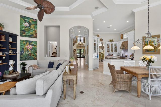 111 Abondance Dr, Palm Beach Gardens, FL 33410