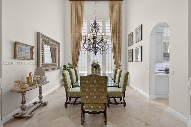 111 Abondance Dr, Palm Beach Gardens, FL 33410