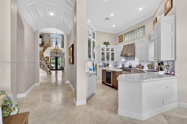 111 Abondance Dr, Palm Beach Gardens, FL 33410
