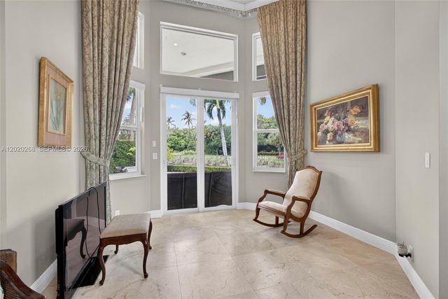 111 Abondance Dr, Palm Beach Gardens, FL 33410
