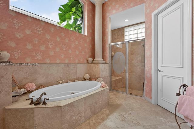 111 Abondance Dr, Palm Beach Gardens, FL 33410