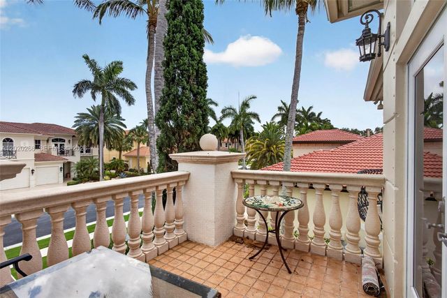 111 Abondance Dr, Palm Beach Gardens, FL 33410