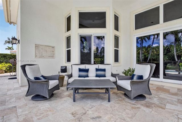 111 Abondance Dr, Palm Beach Gardens, FL 33410