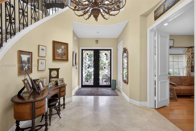 111 Abondance Dr, Palm Beach Gardens, FL 33410