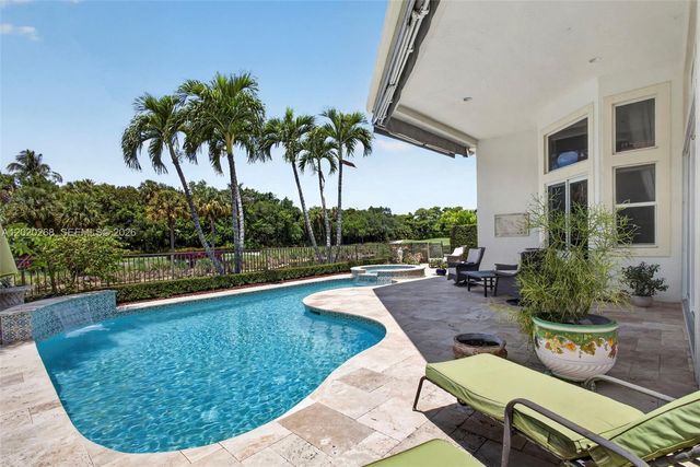 111 Abondance Dr, Palm Beach Gardens, FL 33410