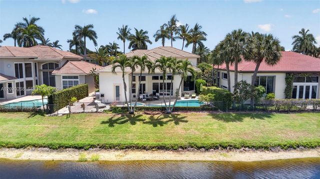 111 Abondance Dr, Palm Beach Gardens, FL 33410