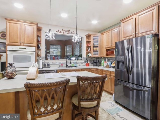 9601 PRINCE WILLIAM DR, Brandywine, MD 20613