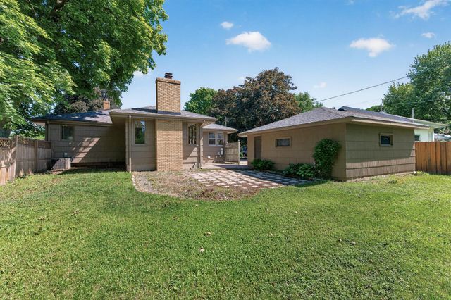 1056 Glenhill Road, Shoreview, MN 55126