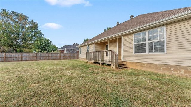 1363 Charles Street, Pea Ridge, AR 72751