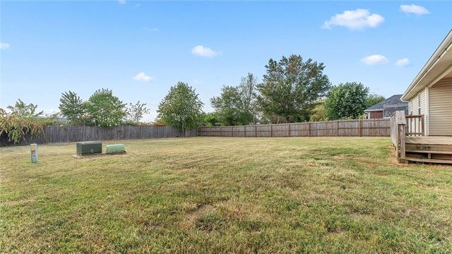 1363 Charles Street, Pea Ridge, AR 72751