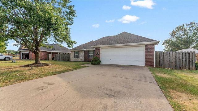 1363 Charles Street, Pea Ridge, AR 72751
