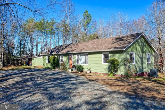 589 THREE CHOPT RD, Kents Store, VA 23084