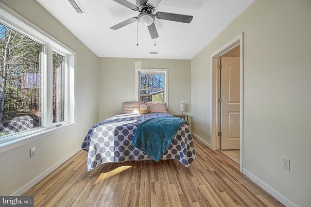 589 THREE CHOPT RD, Kents Store, VA 23084