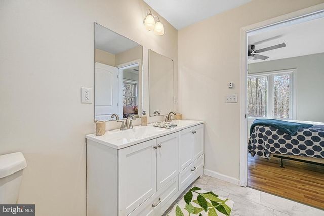 589 THREE CHOPT RD, Kents Store, VA 23084