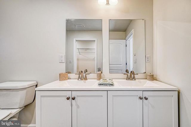 589 THREE CHOPT RD, Kents Store, VA 23084