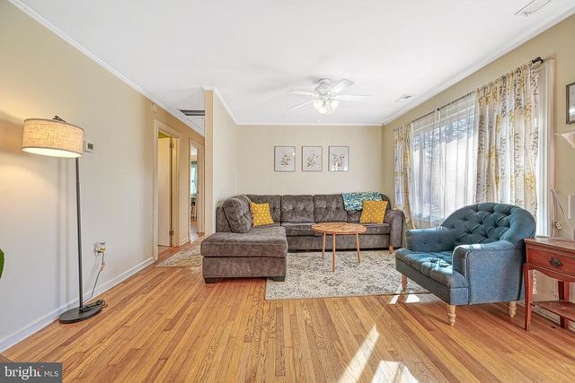 589 THREE CHOPT RD, Kents Store, VA 23084