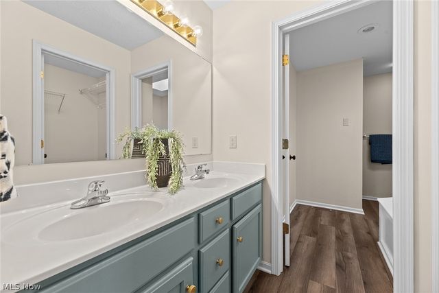 1315 Back Massillon Road, Orrville, OH 44667