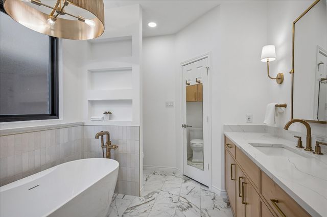 2702 Lawtherwood Court, Dallas, TX 75214