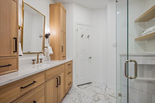 2702 Lawtherwood Court, Dallas, TX 75214