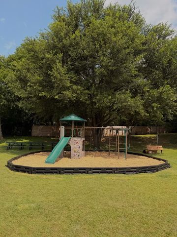 2702 Lawtherwood Court, Dallas, TX 75214