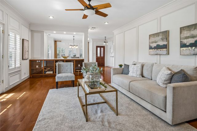 2702 Lawtherwood Court, Dallas, TX 75214