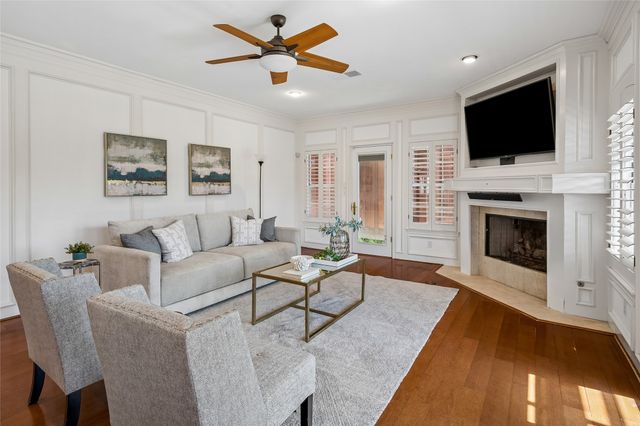 2702 Lawtherwood Court, Dallas, TX 75214