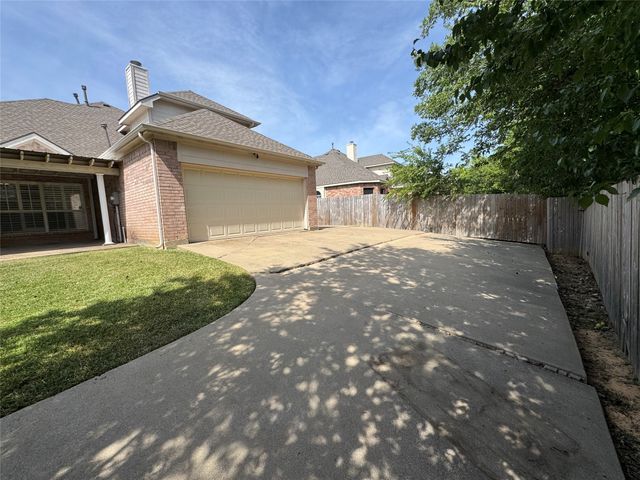 3006 Upland Drive, Mansfield, TX 76063