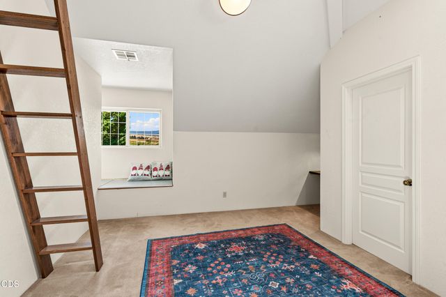 40 Ashland Acres Road, Ashland, OR 97520