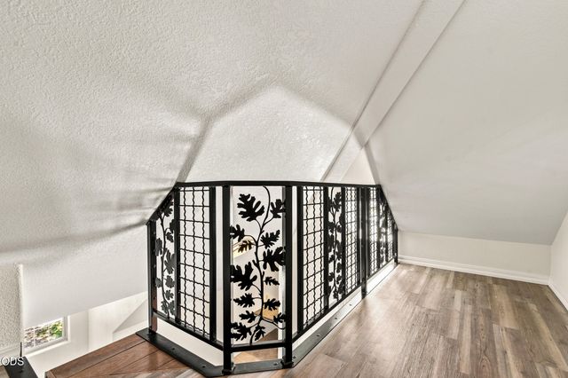 40 Ashland Acres Road, Ashland, OR 97520