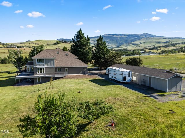 40 Ashland Acres Road, Ashland, OR 97520