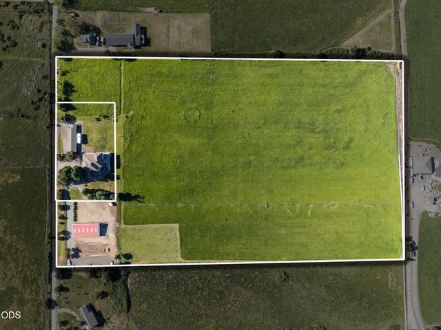 40 Ashland Acres Road, Ashland, OR 97520