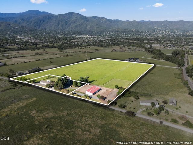 40 Ashland Acres Road, Ashland, OR 97520