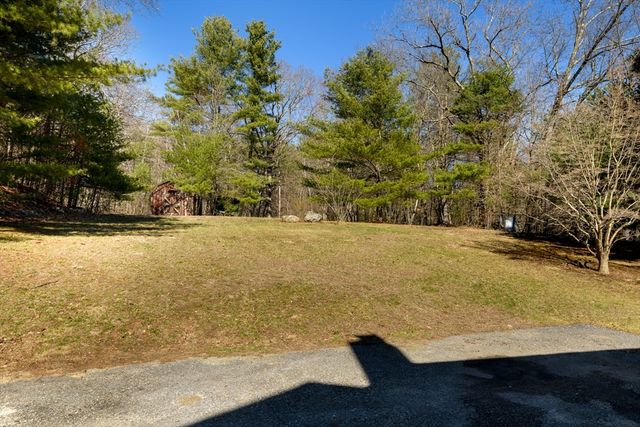 1138 Wachusett St, Holden, MA 01522