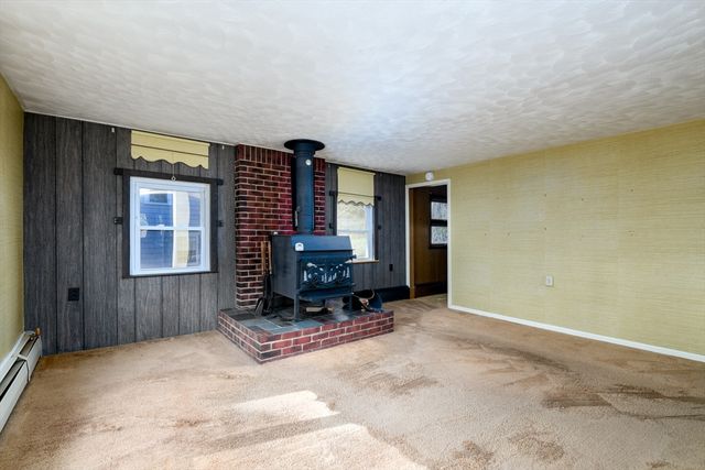 1138 Wachusett St, Holden, MA 01522