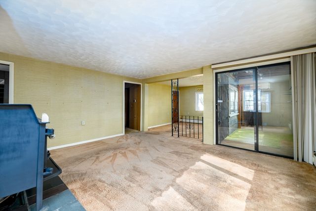 1138 Wachusett St, Holden, MA 01522