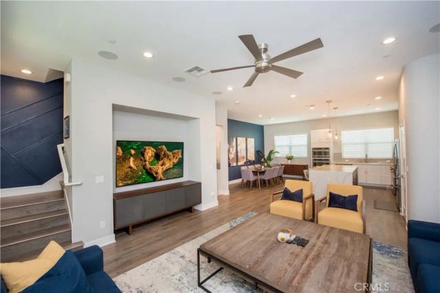 983 E Mason Lane 123, Anaheim, CA 92805