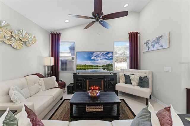 1112 NARCOOSSEE DEL SOL BOULEVARD, St Cloud, FL 34771