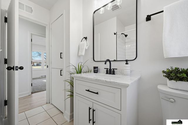 4901 W Benton Street, Lincoln, NE 68524