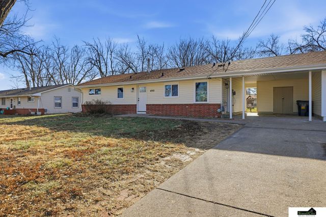 4901 W Benton Street, Lincoln, NE 68524