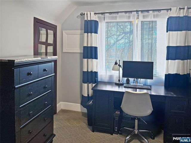 189 Martha Avenue, Elmwood Park, NJ 07407