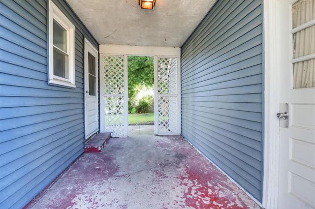 2605 James BOULEVARD, Racine, WI 53403